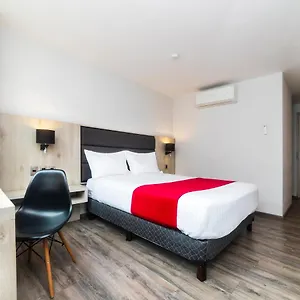 Hotel Nube, Centro